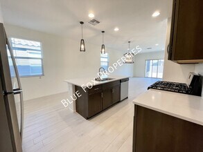 10692 W Dickerson Dr in Marana, AZ - Building Photo - Building Photo