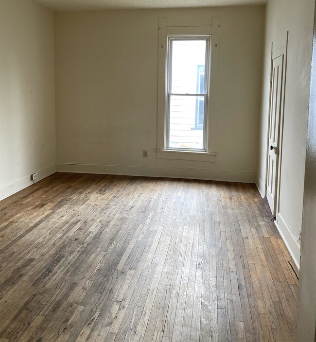 741 S Noble St-Unit -2 in Shelbyville, IN - Building Photo - Building Photo