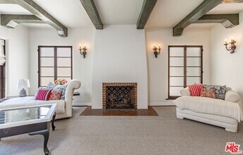 8133 4th St in Los Angeles, CA - Building Photo - Building Photo