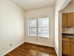 902 W Craig Pl in San Antonio, TX - Building Photo - Building Photo