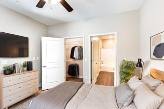 5601 NE 80th Ter in Kansas City, MO - Foto de edificio - Building Photo