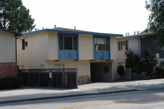 1020 El Camino Real in Burlingame, CA - Building Photo - Building Photo