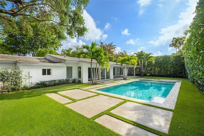1428 Trillo Ave in Coral Gables, FL - Building Photo - Building Photo