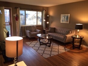 2101 S Ogden St in Denver, CO - Building Photo - Building Photo