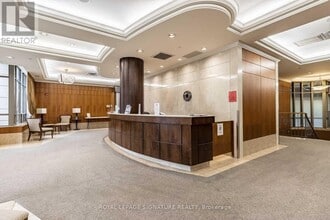55 Strathaven Dr in Mississauga, ON - Building Photo - Building Photo