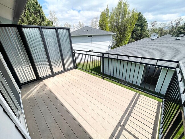 3742 W Rose Hl St in Boise, ID - Building Photo - Building Photo