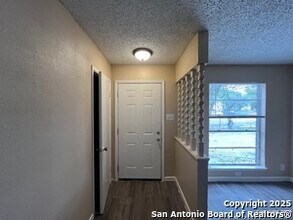 2014 Anchor Dr in San Antonio, TX - Building Photo - Building Photo