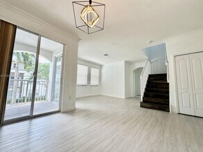 4371 SW 160th Ave, Unit #203 unit updated looks n in Miramar, FL - Foto de edificio - Building Photo