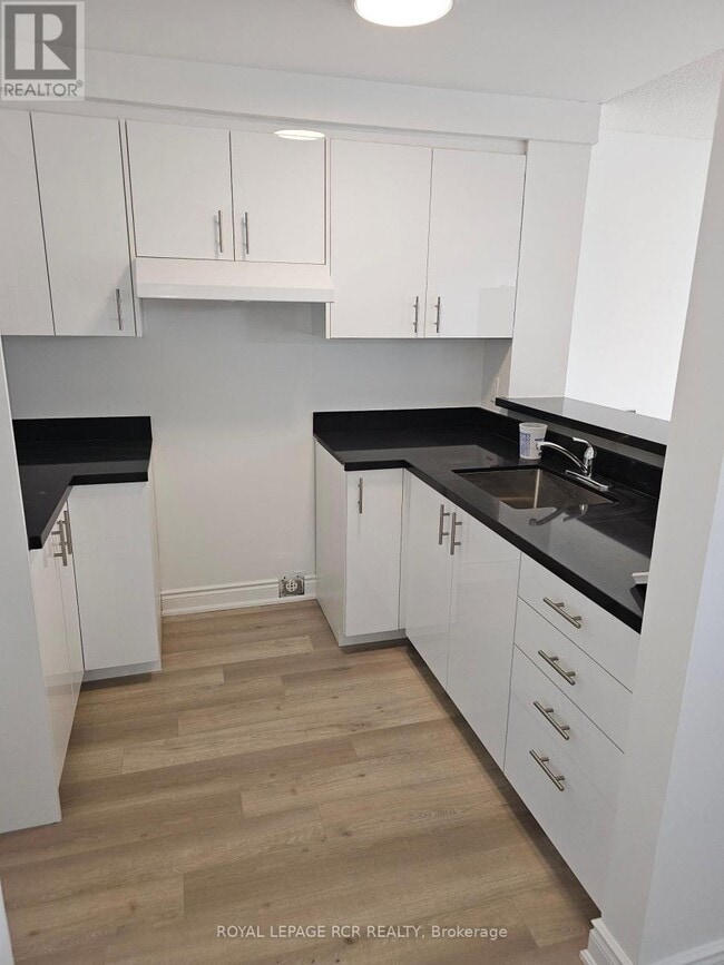 property at 2 Orchard Heights Blvd