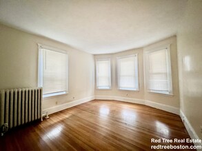 80 Wallingford Rd, Unit 1 in Boston, MA - Building Photo - Building Photo