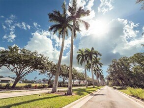 149 Southeast Cor. Arno in Port St. Lucie, FL - Building Photo - Building Photo