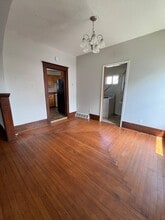 101 1st Ave NW in Oelwein, IA - Building Photo - Building Photo