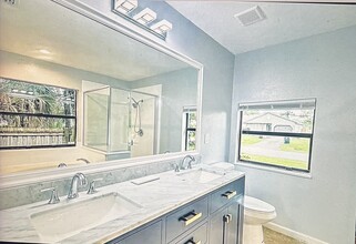 127 Memory Ln NE in Palm Bay, FL - Building Photo - Building Photo