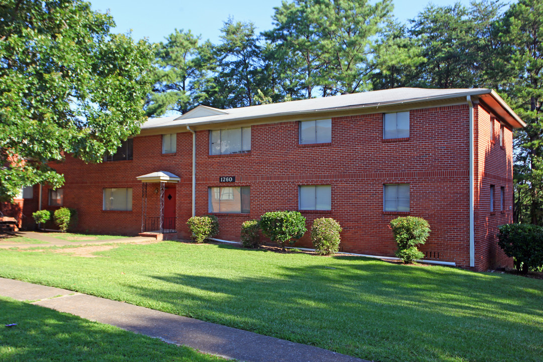 Crestwood Hills in Birmingham, AL - Foto de edificio