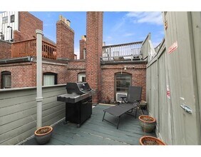55 W Cedar St, Unit 5 in Boston, MA - Building Photo - Building Photo