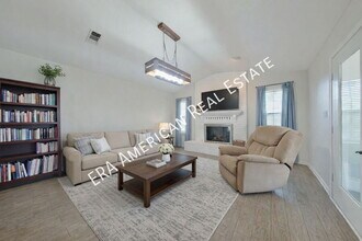 608 Manor Ct in Fort Walton Beach, FL - Building Photo - Building Photo