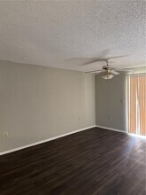 1924 Lake Atriums Cir in Orlando, FL - Building Photo - Building Photo