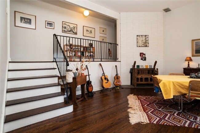 512 Hommocks Rd in Larchmont, NY - Building Photo - Building Photo