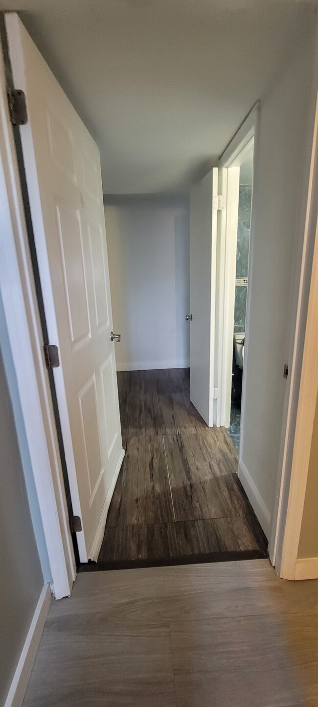 property at 1078 W 42nd Pl