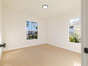 917 AprillaAve in Compton, CA - Building Photo - Building Photo