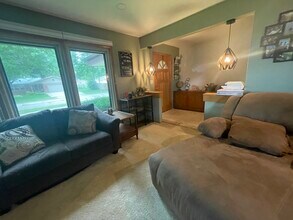 6016 S 19th St in Milwaukee, WI - Building Photo - Building Photo