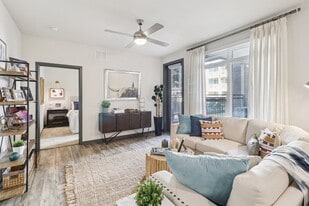 Revl Crockett Row in Fort Worth, TX - Building Photo