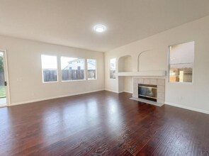 8137 Wyndwillow Way in Elk Grove, CA - Building Photo - Building Photo