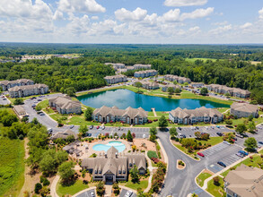 Summer Lake in Smiths Station, AL - Building Photo - Building Photo