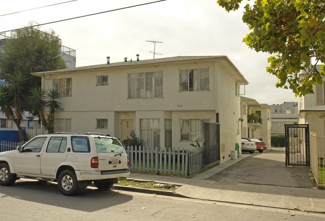 7114 Hawthorn in Los Angeles, CA - Building Photo - Building Photo