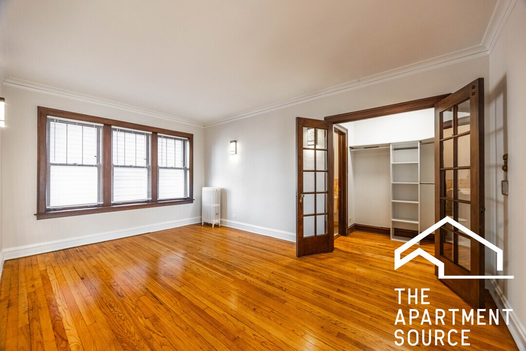3130 N Spaulding Ave, Unit 2 in Chicago, IL - Building Photo