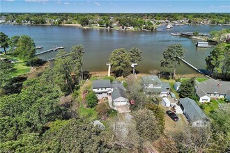 718 Mimosa Rd in Portsmouth, VA - Building Photo - Building Photo