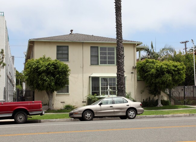 1753 E Ocean Blvd in Long Beach, CA - Foto de edificio - Building Photo