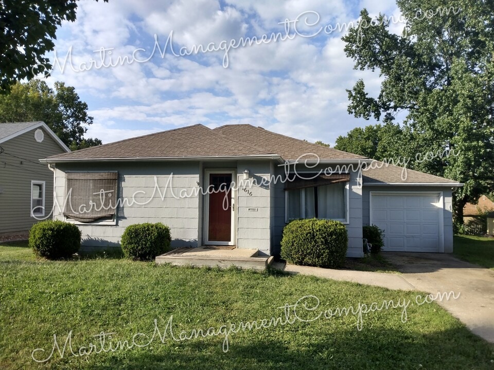 1616 W 14th St in Sedalia, MO - Building Photo