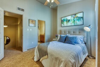 Riverview Townhomes in Mesa, AZ - Foto de edificio - Building Photo