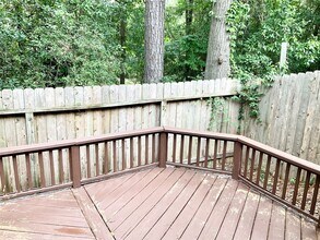 186 N Valley Oaks Cir in Spring, TX - Building Photo - Building Photo