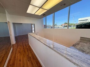 1817 W Beverly Blvd in Montebello, CA - Foto de edificio - Building Photo