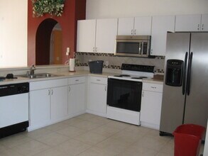 11932 Hatcher Cir in Orlando, FL - Building Photo - Building Photo