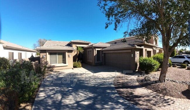 property at 1612 W Morelos St