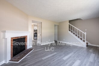 580 Downing St in Lawrenceville, GA - Building Photo - Building Photo