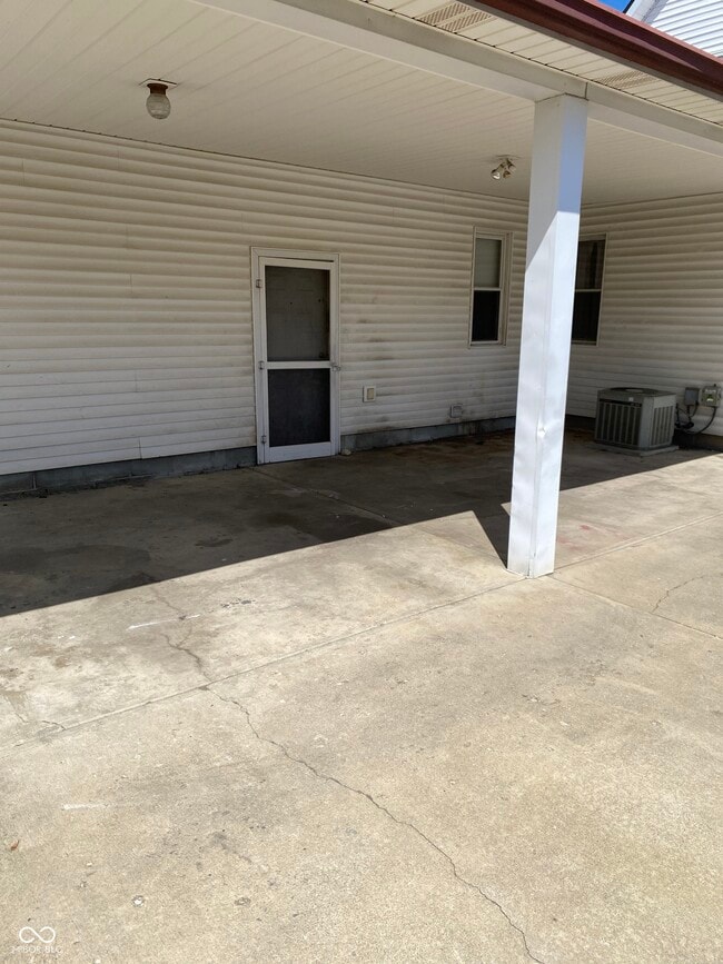1106 N Gale St in Indianapolis, IN - Building Photo - Building Photo