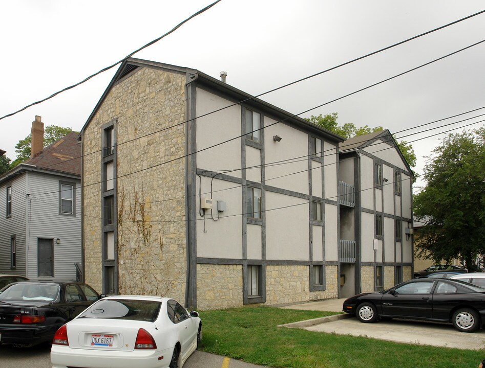 45 B E Norwich Ave in Columbus, OH - Foto de edificio