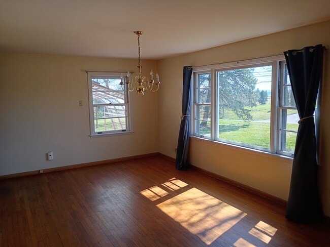 395 W Newport Rd in Lititz, PA - Building Photo - Building Photo