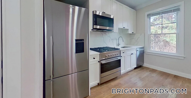 property at 14 Mt Hood Rd