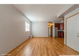 3905 W Van Buren St in Chicago, IL - Foto de edificio - Building Photo