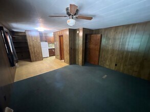 16945 Rooster Ln in Dubuque, IA - Building Photo - Building Photo