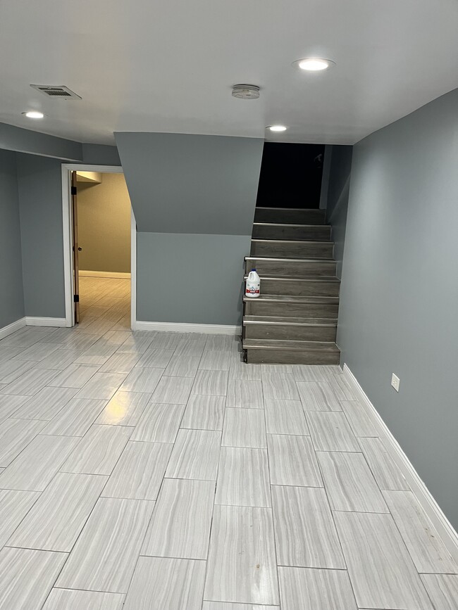 6222 S Albany Ave, Unit Garden Unit