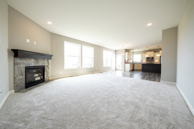 15742 Everglade Ave in Apple Valley, MN - Building Photo - Building Photo