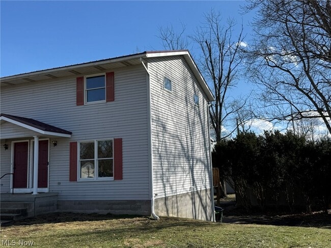 604 Harger St in Dover, OH - Building Photo - Building Photo