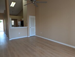 4240 Central Sarasota Pky, Unit 624 in Sarasota, FL - Foto de edificio - Building Photo