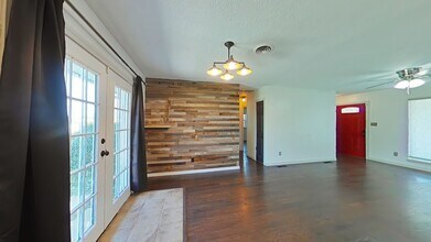 4218 SE Camden Way in Lawton, OK - Building Photo - Building Photo